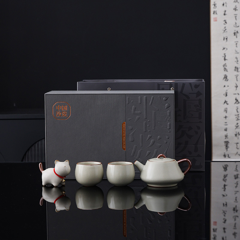 Ceainic bej din ceramică, cu mâner lateral, glazură crăpată și linii aurii, ceainic Gongfu pentru uz casnic, stil Chinez Nou