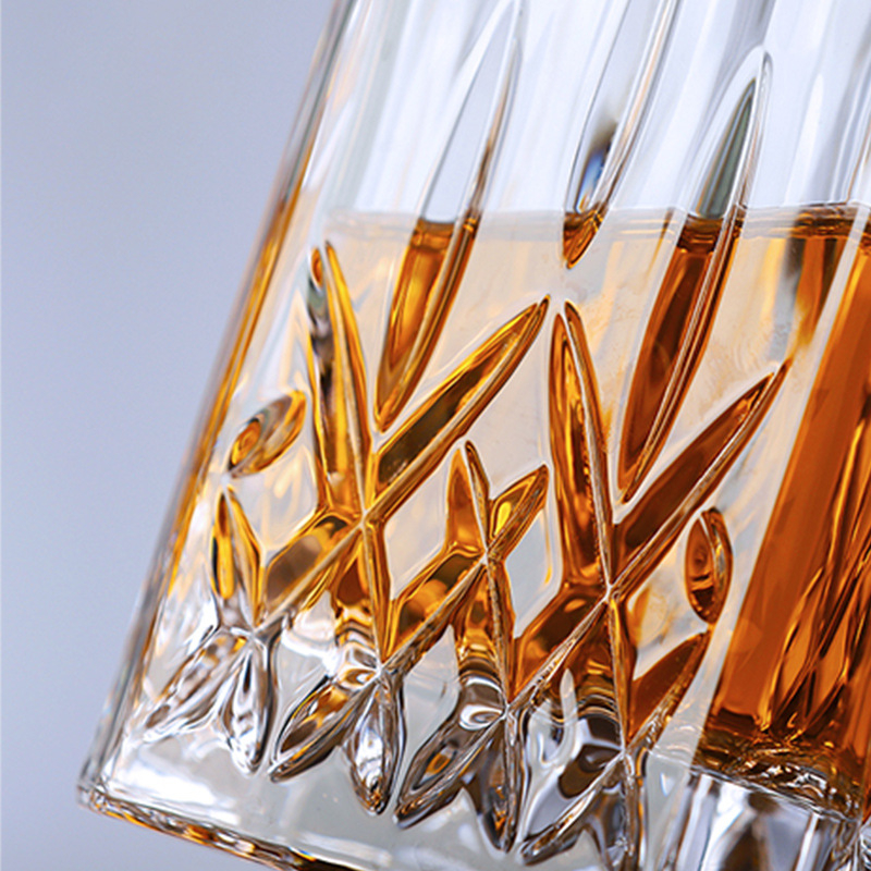 Set decantor din sticlă cu cutie cadou și logo personalizat — pahare de whisky, capacitate mare, stil vintage lux
