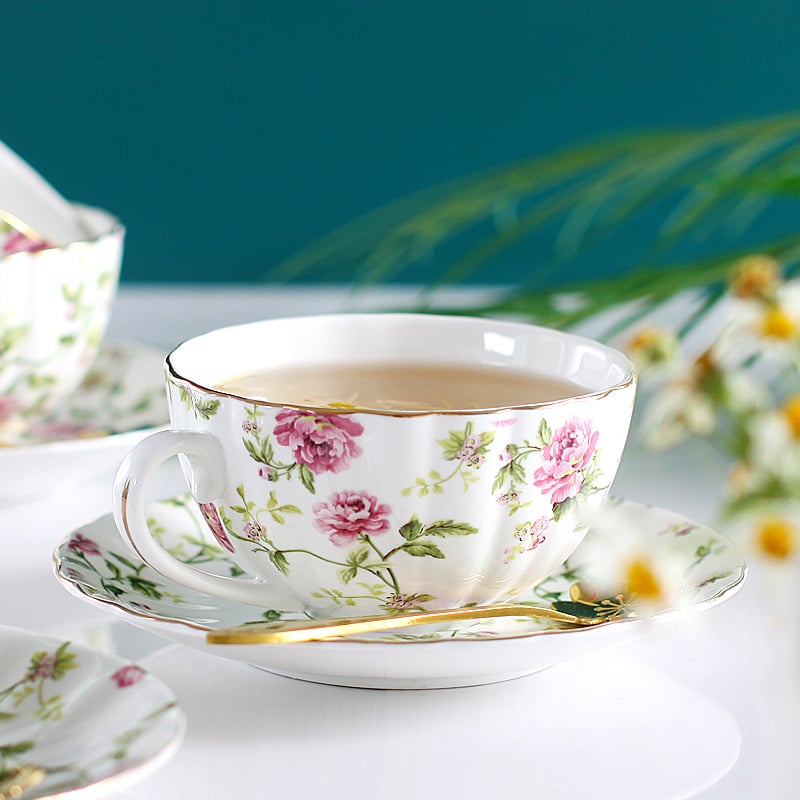 Set de cești de cafea în stil european pentru femei, mic lux, cești ceramice elegante pentru ceai cu flori, cadou pentru Ziua Femeii
