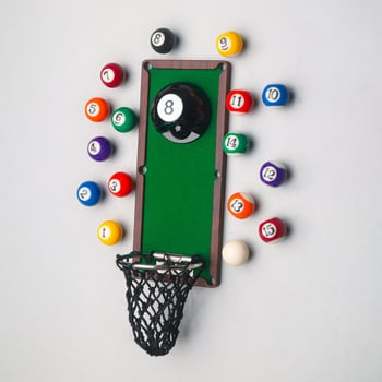 Dijia Deschizător de sticle montat pe perete, cu magnet pentru frigider și motive sportive (baschet, fotbal, biliard)