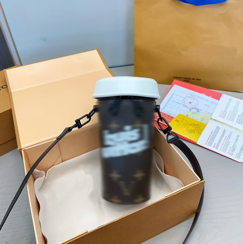 Ženska PVC kanta torba, cilindričnog oblika, preko tijela ili na ramenu, različiti stilovi