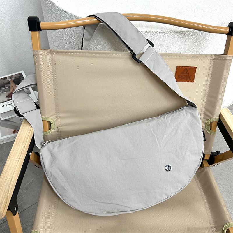 Ženska nylon torba s naramenicom, makaron boje, jednobojna, lagana, za svakodnevnu upotrebu