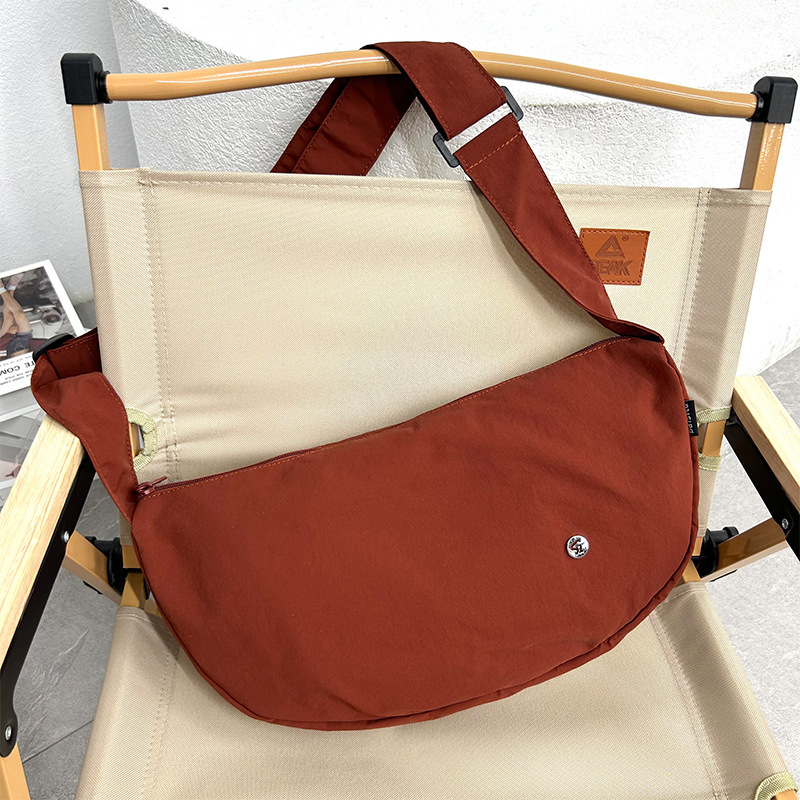 Ženska nylon torba s naramenicom, makaron boje, jednobojna, lagana, za svakodnevnu upotrebu