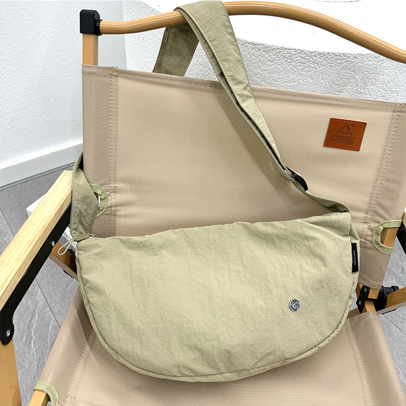 Ženska nylon torba s naramenicom, makaron boje, jednobojna, lagana, za svakodnevnu upotrebu