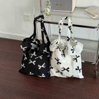 Korejska floralna platnena tote torba, proljeće 2025, velika kapaciteta, plisirana torba oblaka za žene, crossbody