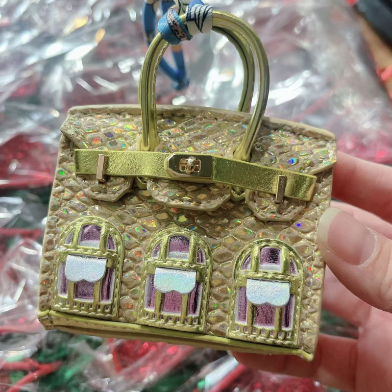 Mini torba u obliku kuće za slušalice, ruž i ključeve; moderna ženska mini torba visoke klase u boji dopamina
