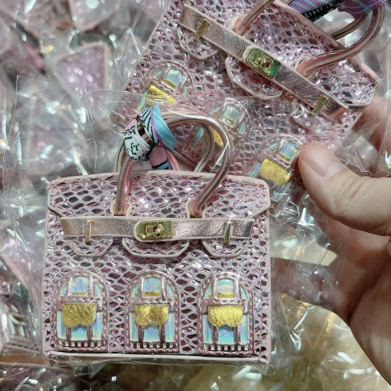 Mini torba u obliku kuće za slušalice, ruž i ključeve; moderna ženska mini torba visoke klase u boji dopamina