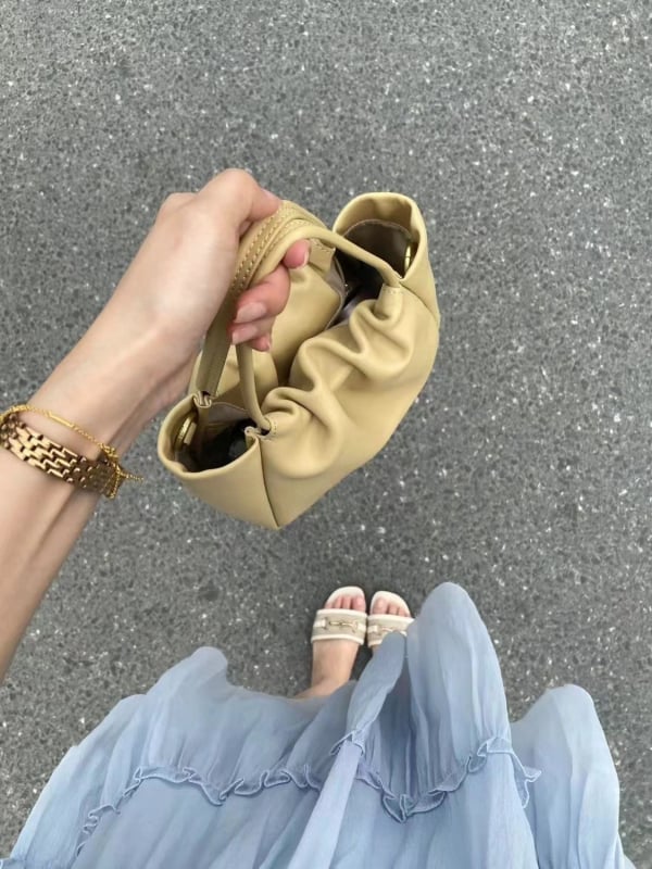 2025 modna torba u oblaku s plisama – mala ručna torba, podlaktica i ramena te crossbody za svakodnevnu upotrebu