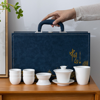 Teáskészlet tejfehér jade-ból, bőr dobozban, fehér porcelán Kung-Fu teáskészlet ajándékdobozban