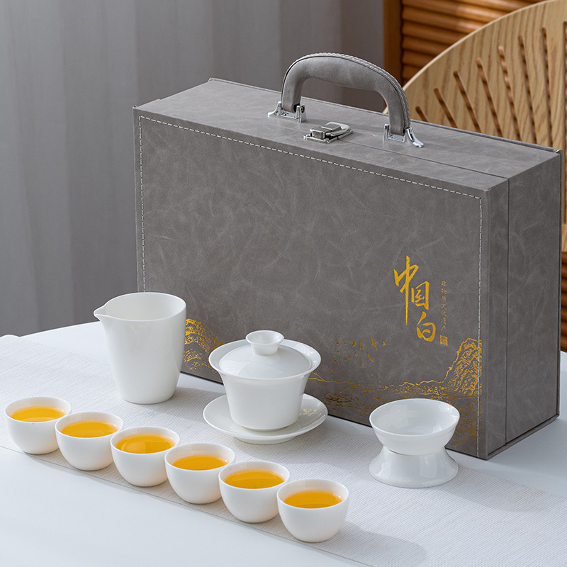Teáskészlet tejfehér jade-ból, bőr dobozban, fehér porcelán Kung-Fu teáskészlet ajándékdobozban