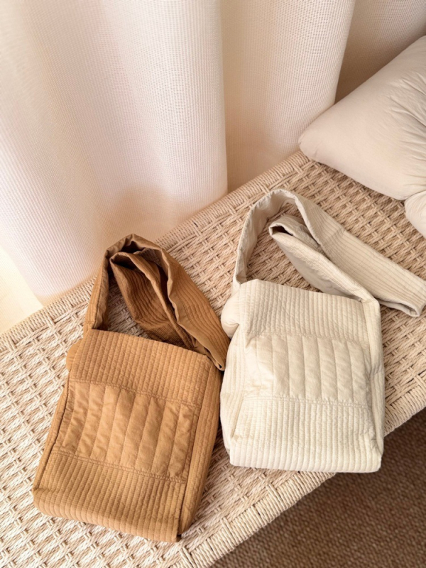 Nova Morning serija: mala crossbody torbica u obliku oblaka, svakodnevna torba preko ramena, dumpling stil, jednobojna tote