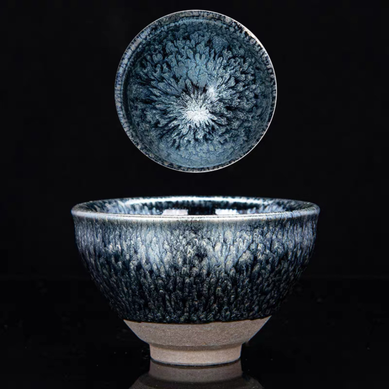 Ceșuța de ceai Jianyang Jianzhan – Ceașcă de Maestru, Glazură minerală originală, gură subțire, Stil Zen minimalist, Albastru cu sute de flori și Qilin, Confecționată manual