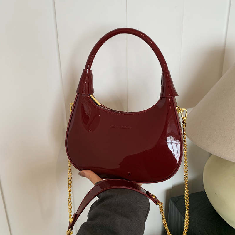 Ženska crossbody torba, u obliku polumjeseca, PU koža, metalni lanac, lagani luksuzni sjaj