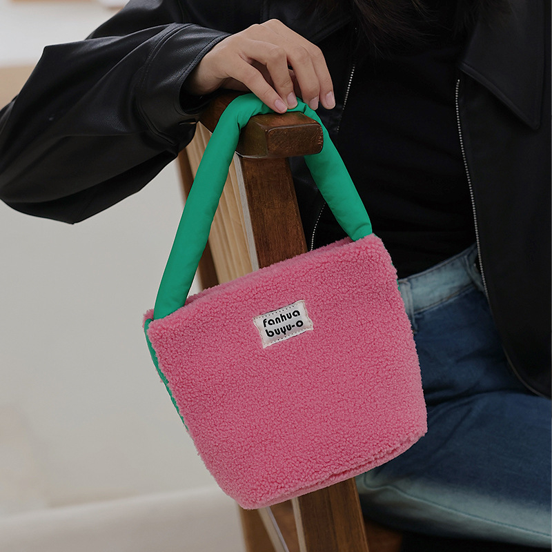 Torba bucket s plišanim materijalom, u korejskom stilu, za žene, mala ručna torba za posao, novi model