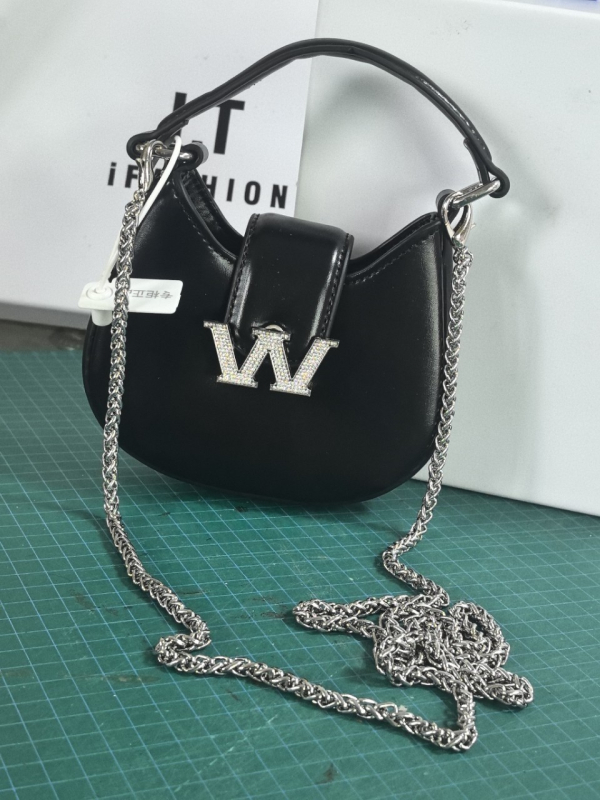 Pudanjiao Mini ženska hobo torba u obliku polumjeseca, s kristalnom kopčom, za ramenu