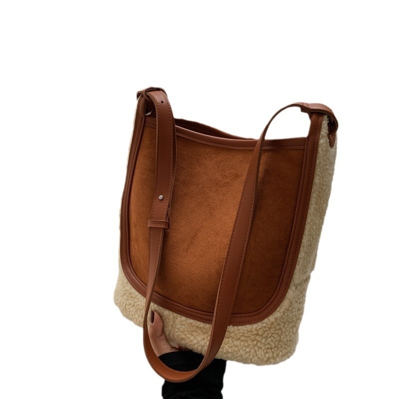 Ženska pliš crossbody torba – tote stil, jesen-zima 2023