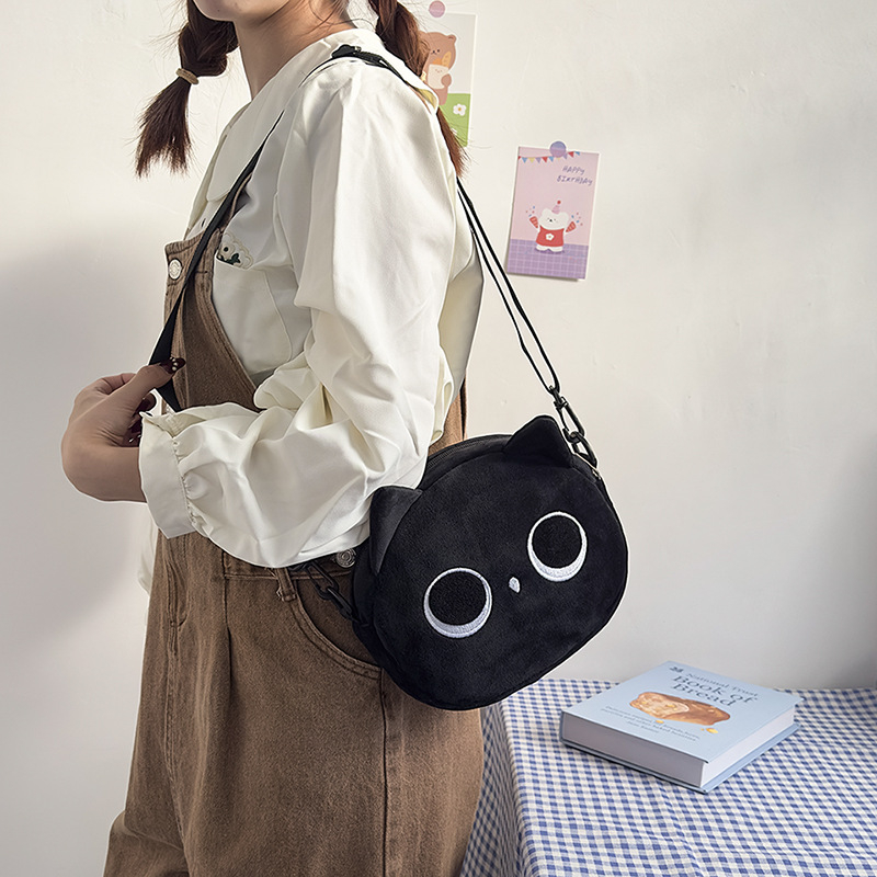 Pliš torbica s mačkom, mala ženska torba crossbody, japanski stil, slatka, jesen-zima 2024