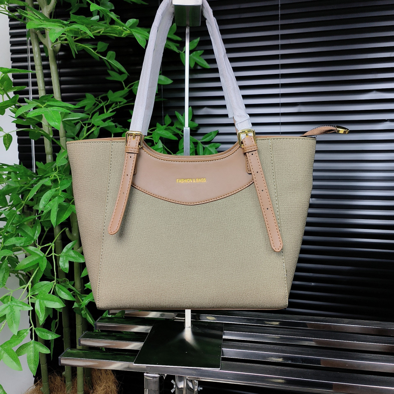 Ženska bucket torba s uzorkom liči, jednostavan crossbody stil za svakodnevnu upotrebu
