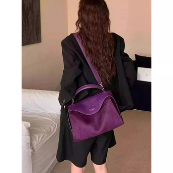2025 nova retro Boston ženska torba, nišni dizajn, PU materijal, može se nositi preko ramena ili crossbody, oblik jastuka
