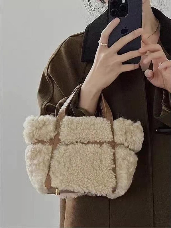 Ženska mala krznena torbica s ručnim držalom, crossbody torba, francuski nišni dizajn