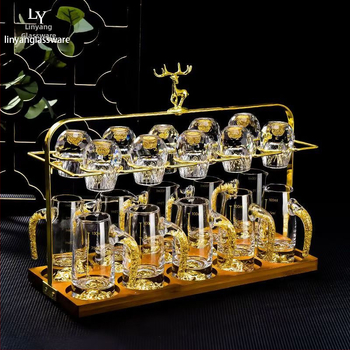 Set de pahare Baijiu din cristal cu folie aurie, fațetat, cu suport și pahare de măsură pentru dispenser