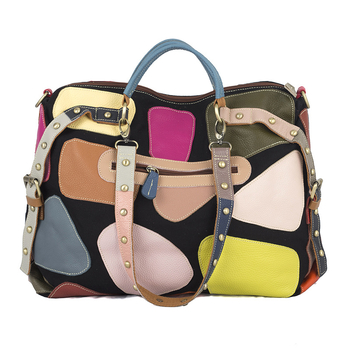 Ženska kožna torbica u etničkom stilu s geometrijskim uzorkom i kontrastom boja, nošenje u ruci, na ramenu ili crossbody