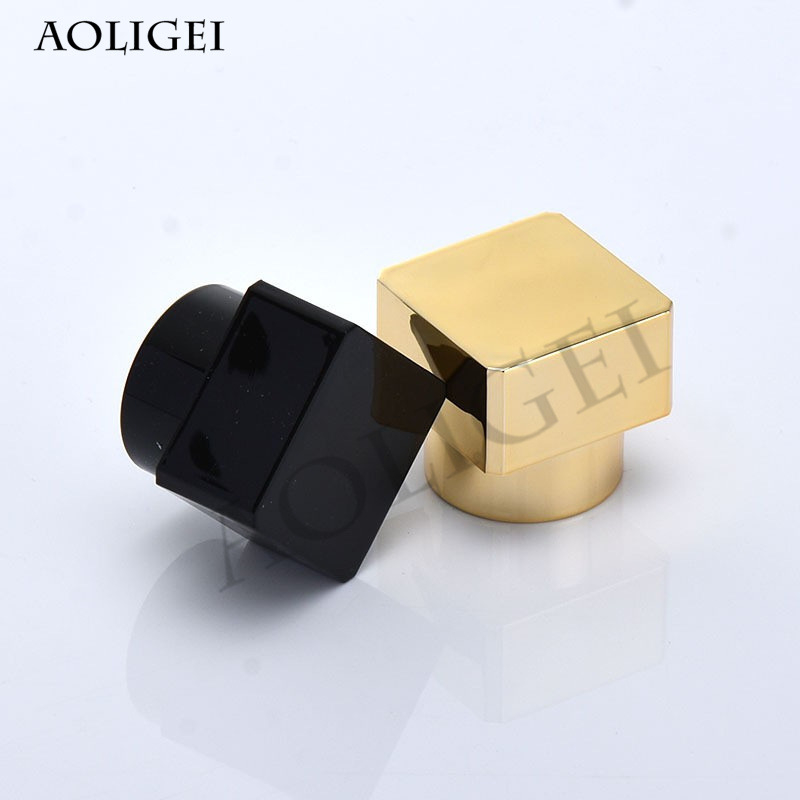 Capace pentru sticluțe de parfum din PP, acrilic și ABS – design modern, calitate înaltă