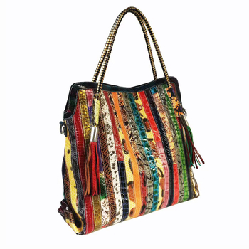 Ženska tote torba od prave kože sa snake uzorkom, patchwork šavovi i resice, za nošenje na rame ili crossbody, šarena, velika, udobna za svakodnevnu upotrebu