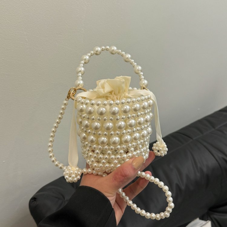 Mala ženska torbica s bisernim pletenjem, svježa i slatka, bucket torba s remenom za crossbody, 2024 moda