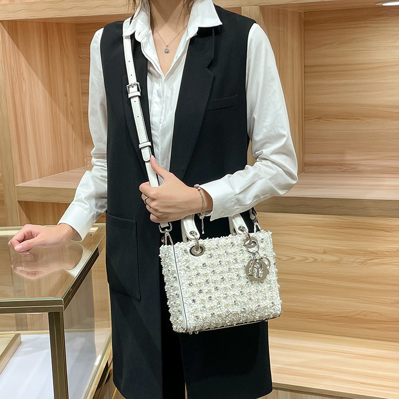 Torba Princess Diana za žene, mala kožna torbica s perlama, elegantan europski stil, torba preko ramena