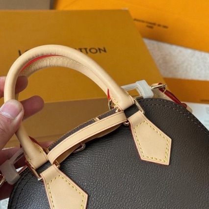 Ženska torba u obliku školjke s blok bojom boja, elegantan dizajn, model 2025, srednja veličina, ručno i preko ramena, moderan crossbody