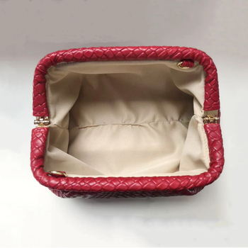 PU kožna clutch torba s metalnim okvirom, pleteni uzorak oblaka, velik kapacitet, crossbody torba za žene