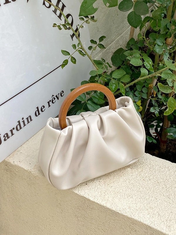 Ženska mini crossbody torbica s drškom od drveta, plisirani uzorak oblaka, dumpling stil.
