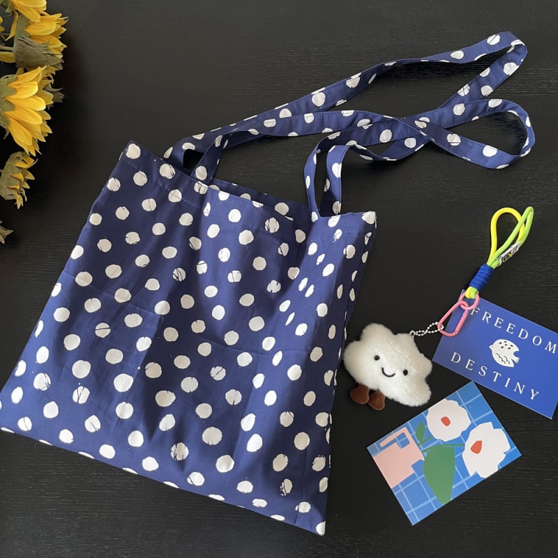 Torba za ramena u francuskom stilu, tamnoplava s tie-dye uzorkom i točkicama, uski remen, crossbody torba od pamuka, lagana i svestrana