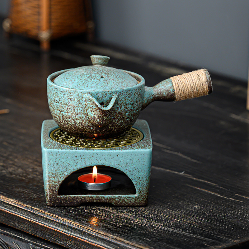 Set japonez vintage pentru încălzire ceai cu bază de lumânare, pentru ceainic și cești, accesorii de ceai izolate