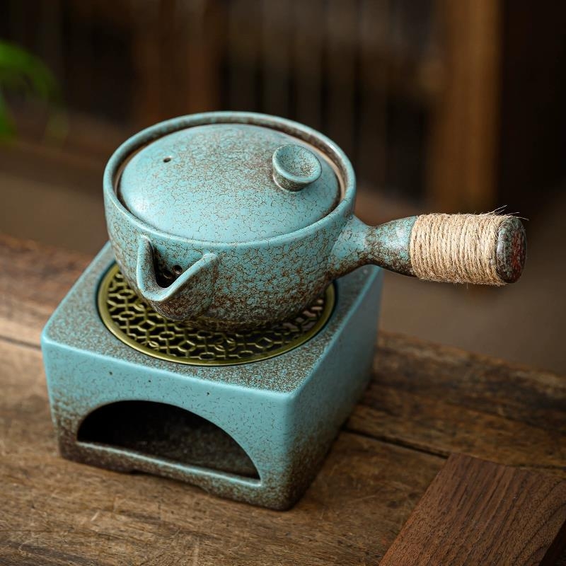 Set japonez vintage pentru încălzire ceai cu bază de lumânare, pentru ceainic și cești, accesorii de ceai izolate