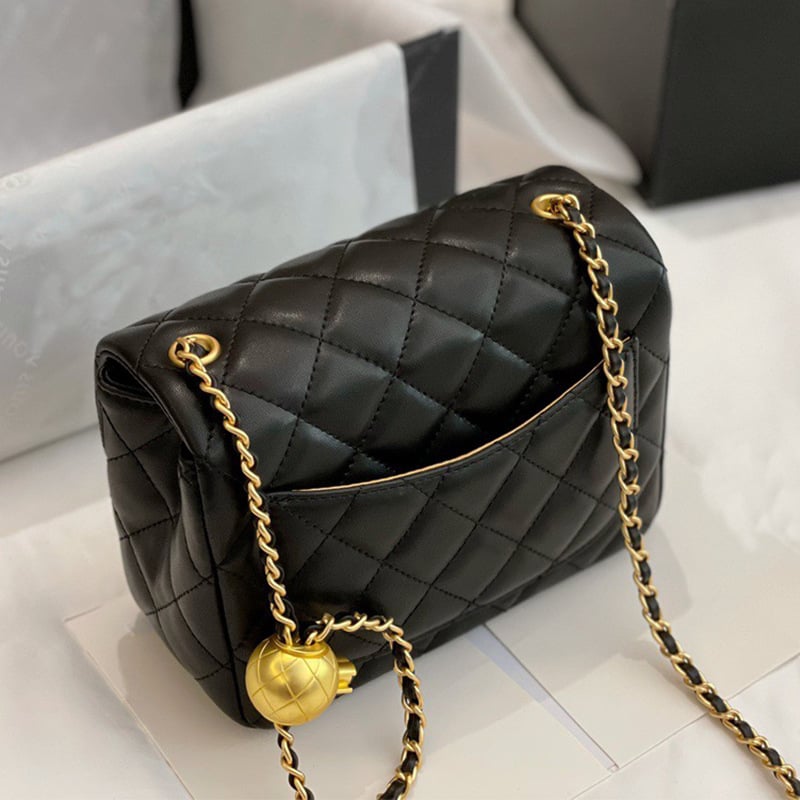 Mini torbica od prave ovčje kože, dijamantno šivanje, lančani remen za rame ili crossbody