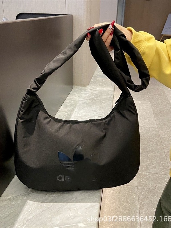 Clover 2025 Nova Cloud torbica s plisiranjem, crossbody za žene, gradski svakodnevni stil