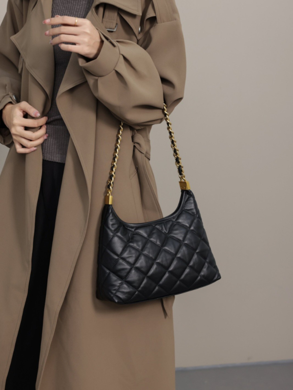Ženska torba od prvog sloja kože bivola s dijamantnim šivom, prava koža, proljeće-ljeto 2024, elegantna torba za ramena i crossbody