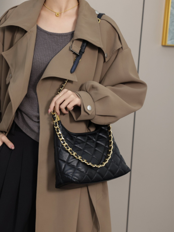 Ženska torba od prvog sloja kože bivola s dijamantnim šivom, prava koža, proljeće-ljeto 2024, elegantna torba za ramena i crossbody