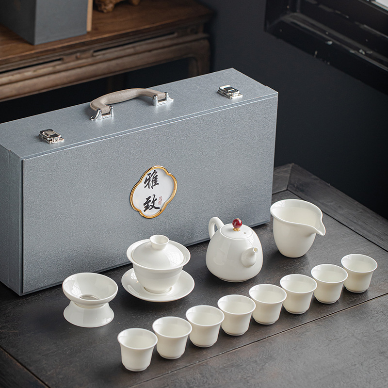 Gongfu teáskészlet fehér porcelánból, testreszabható logóval, ajándékdoboz