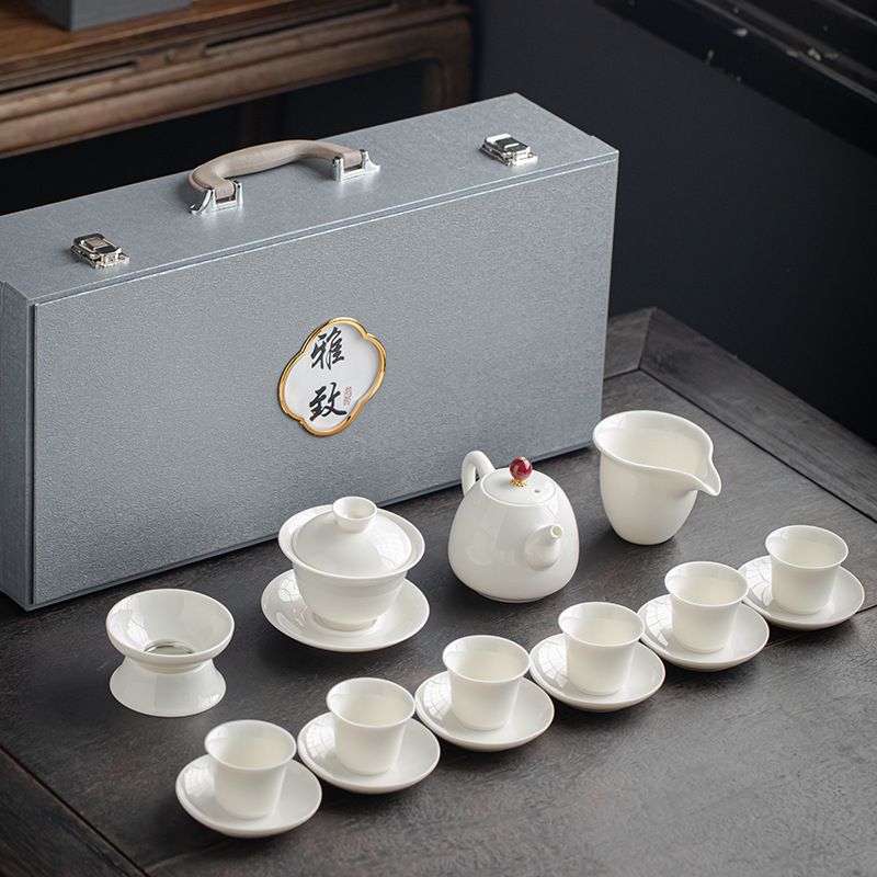 Gongfu teáskészlet fehér porcelánból, testreszabható logóval, ajándékdoboz