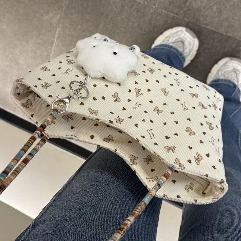 Ženska torba s izšivenim motivom Love Heart Bow, velika kapaciteta, šarena pleteni dizajn