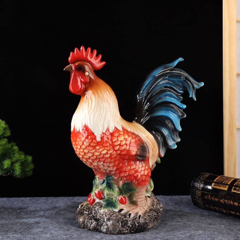 Figurină ceramică cu cocoș și sticlă de vin — decor pentru casă, noroc și prosperitate, accesoriu decorativ creativ pentru vin.