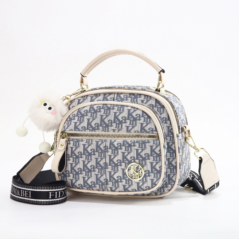Ženska elegantna torbica, 2026 novi model, mala kvadratna crossbody torba za ured i svakodnevnu upotrebu
