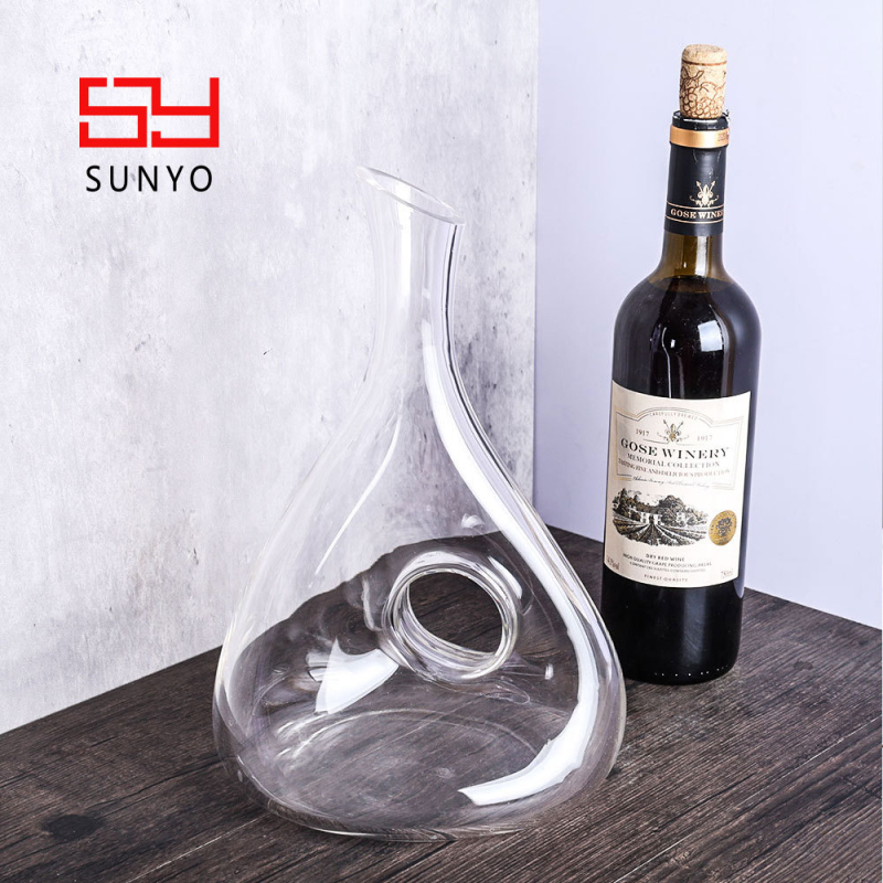 Decantor artizanal, cu gură înclinată, din sticlă cristal fără plumb, lux discret pentru vin roșu