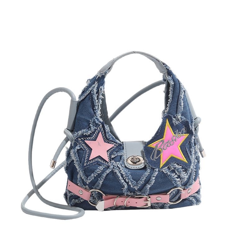Ženska denim torbica preko ramena u obliku polumjeseca, srednje veličine, uličnog stila, punk detalj s petokrakom zvijezdom