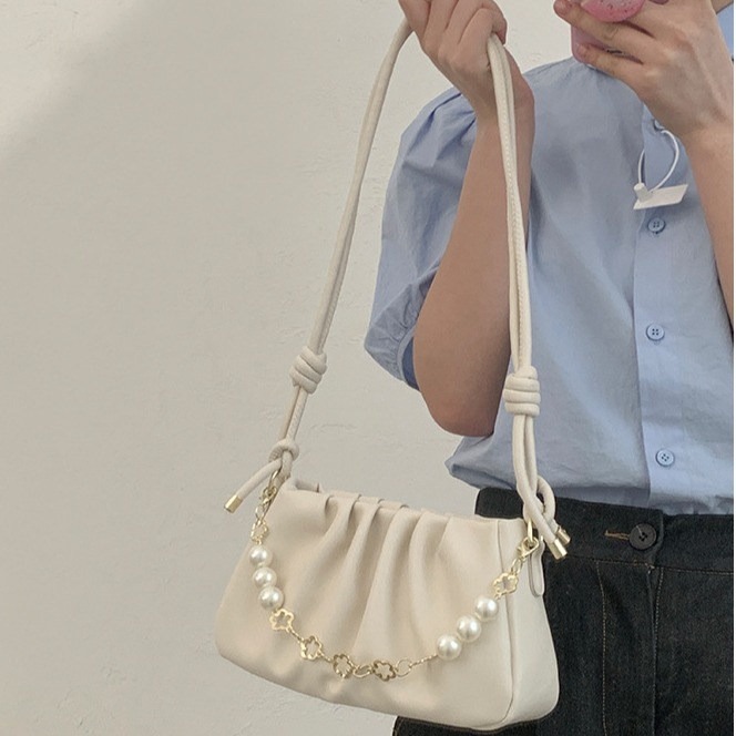 Mala plisirana torbica s dizajnom oblaka, lanac od perli za rame i crossbody nošenje za žene