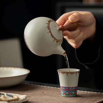 Yin Chuantang Dunhuang Impression Cultural and Creative Ru Kiln Teapot bej și sky blue cu mâner lateral, porțelan, ceai de casă