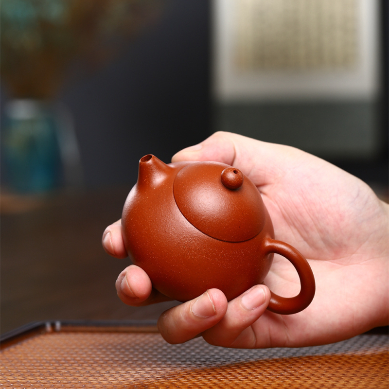 Ceainic Yixing din lut purpuriu, 130 ml, lut roșu cu textură piele de pară, stil Wendan, lucrat manual, tradițional
